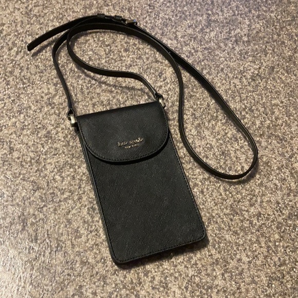 kate spade Handbags - Kate Spade Phone Crossbody